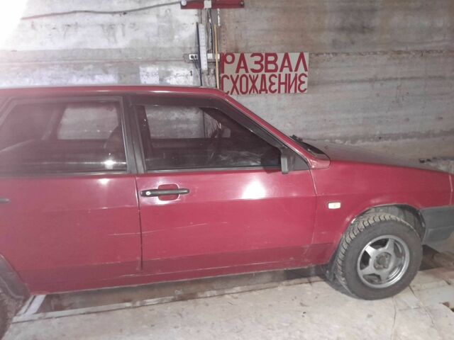 Красный ВАЗ 2109, объемом двигателя 1.5 л и пробегом 250 тыс. км за 1000 $, фото 1 на Automoto.ua