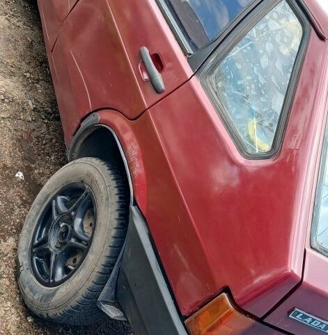 Красный ВАЗ 2109, объемом двигателя 1.5 л и пробегом 2 тыс. км за 968 $, фото 4 на Automoto.ua