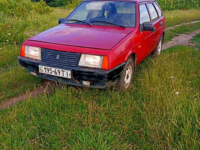 Красный ВАЗ 2109, объемом двигателя 1.3 л и пробегом 177 тыс. км за 650 $, фото 1 на Automoto.ua