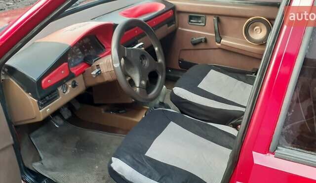 Красный ВАЗ 2109, объемом двигателя 1.3 л и пробегом 77 тыс. км за 1450 $, фото 3 на Automoto.ua