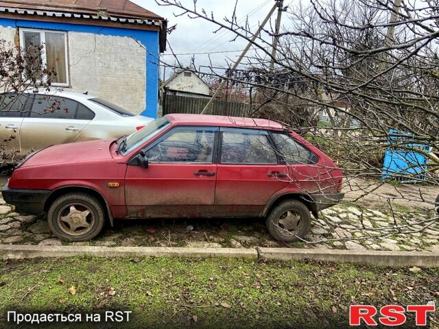 Красный ВАЗ 2109, объемом двигателя 1.5 л и пробегом 120 тыс. км за 600 $, фото 3 на Automoto.ua