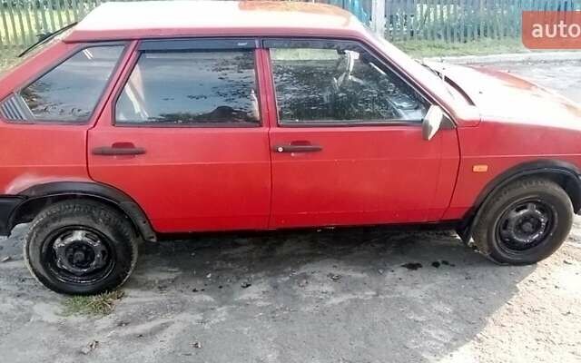 Красный ВАЗ 2109, объемом двигателя 1.29 л и пробегом 568 тыс. км за 600 $, фото 6 на Automoto.ua
