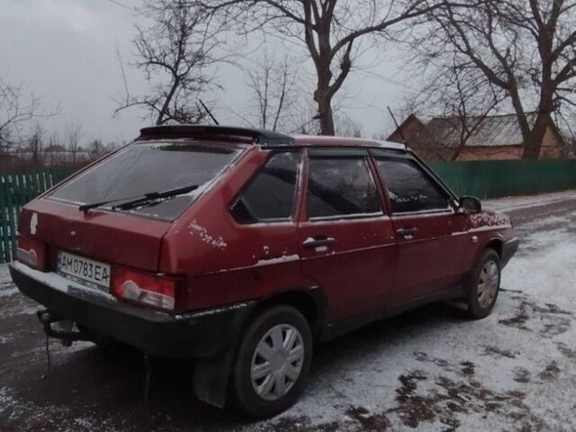 Красный ВАЗ 2109, объемом двигателя 1 л и пробегом 69 тыс. км за 1000 $, фото 1 на Automoto.ua