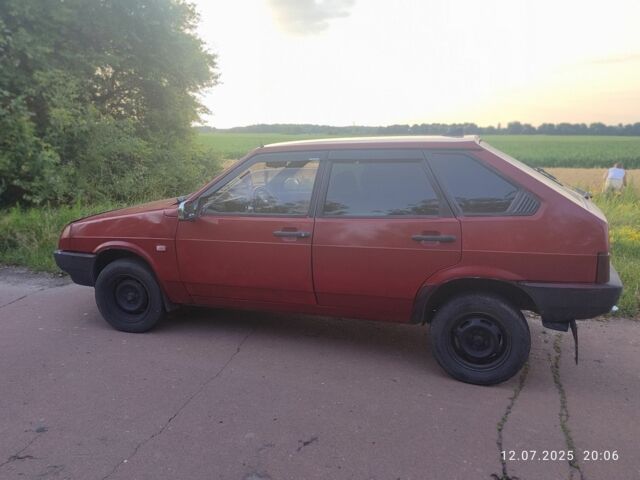 Червоний ВАЗ 2109, об'ємом двигуна 1.3 л та пробігом 100 тис. км за 1000 $, фото 3 на Automoto.ua