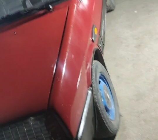 Красный ВАЗ 2109, объемом двигателя 1.3 л и пробегом 300 тыс. км за 1098 $, фото 2 на Automoto.ua