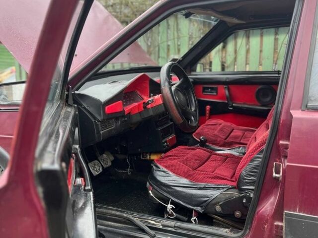 Красный ВАЗ 2109, объемом двигателя 0 л и пробегом 713 тыс. км за 850 $, фото 1 на Automoto.ua