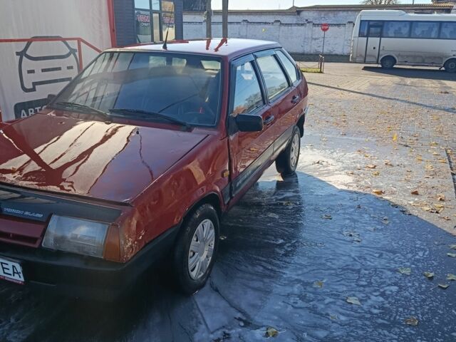 Красный ВАЗ 2109, объемом двигателя 1 л и пробегом 1000 тыс. км за 450 $, фото 2 на Automoto.ua