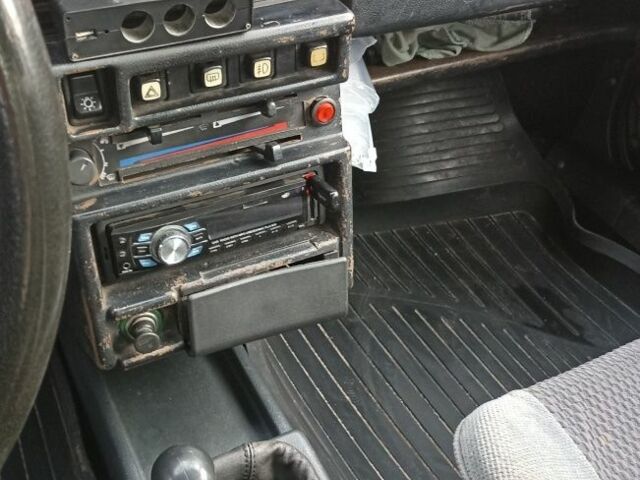 Красный ВАЗ 2109, объемом двигателя 1.5 л и пробегом 86 тыс. км за 807 $, фото 7 на Automoto.ua