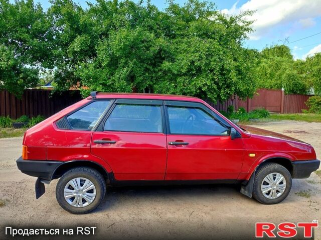 Красный ВАЗ 2109, объемом двигателя 1.3 л и пробегом 100 тыс. км за 1100 $, фото 3 на Automoto.ua
