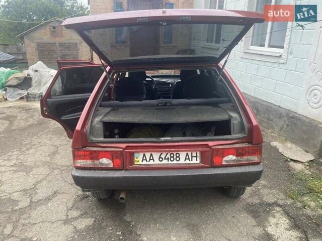 Красный ВАЗ 2109, объемом двигателя 1.3 л и пробегом 110 тыс. км за 2100 $, фото 2 на Automoto.ua
