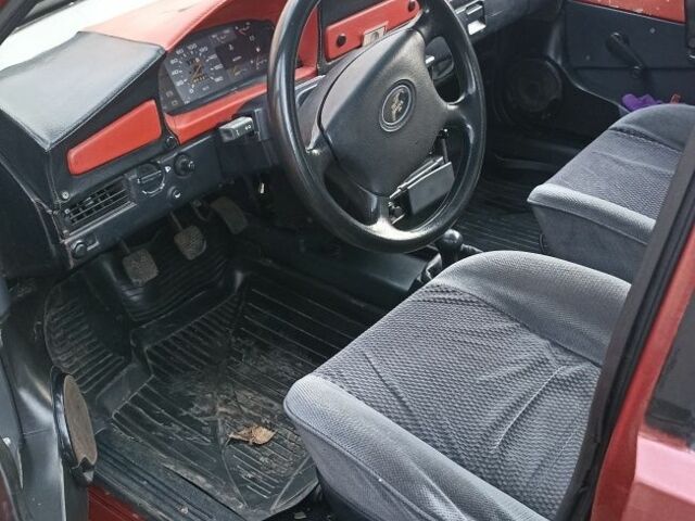 Красный ВАЗ 2109, объемом двигателя 1.5 л и пробегом 86 тыс. км за 807 $, фото 4 на Automoto.ua