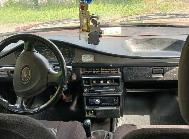 Красный ВАЗ 2109, объемом двигателя 1.5 л и пробегом 2 тыс. км за 968 $, фото 10 на Automoto.ua