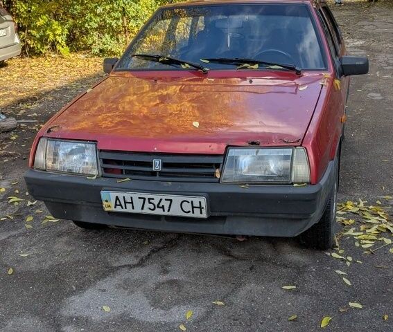 Красный ВАЗ 2109, объемом двигателя 1.3 л и пробегом 60 тыс. км за 657 $, фото 1 на Automoto.ua