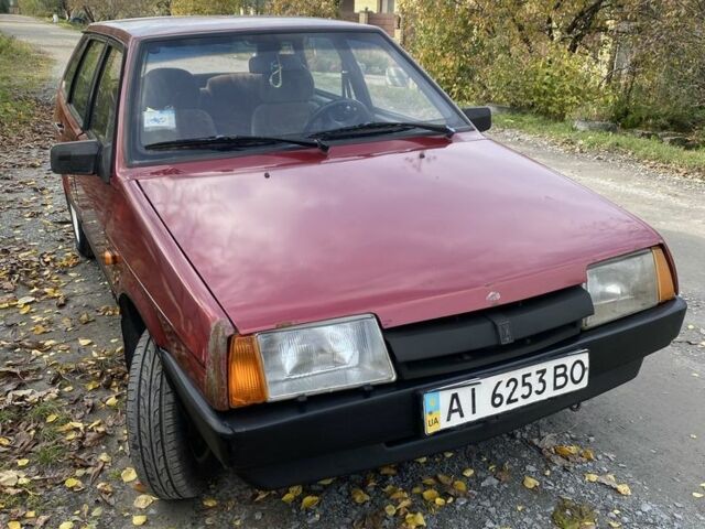 ВАЗ 2109 1988 в Житомире на Automoto.ua Красный ВАЗ 2109, объемом двигателя 1.5 л и пробегом 77 тыс. км за 779 $, фото 4 на Automoto.ua