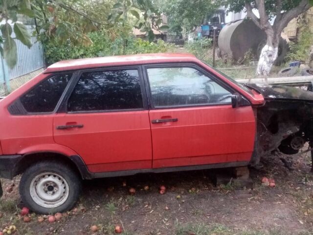 Красный ВАЗ 2109, объемом двигателя 1.5 л и пробегом 2 тыс. км за 485 $, фото 1 на Automoto.ua