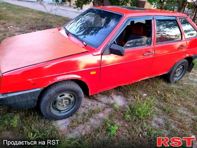 Красный ВАЗ 2109, объемом двигателя 1.3 л и пробегом 100 тыс. км за 470 $, фото 1 на Automoto.ua
