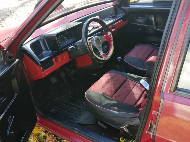 Красный ВАЗ 2109, объемом двигателя 1.3 л и пробегом 219 тыс. км за 834 $, фото 2 на Automoto.ua