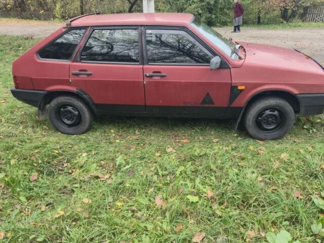 Красный ВАЗ 2109, объемом двигателя 1.5 л и пробегом 120 тыс. км за 700 $, фото 2 на Automoto.ua