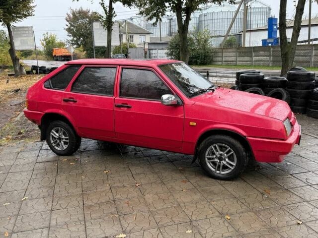 Красный ВАЗ 2109, объемом двигателя 1.3 л и пробегом 200 тыс. км за 1100 $, фото 2 на Automoto.ua