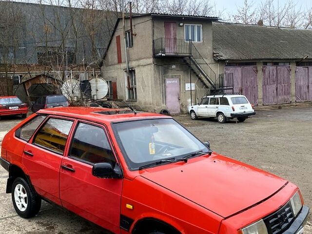 Красный ВАЗ 2109, объемом двигателя 1.3 л и пробегом 220 тыс. км за 750 $, фото 2 на Automoto.ua
