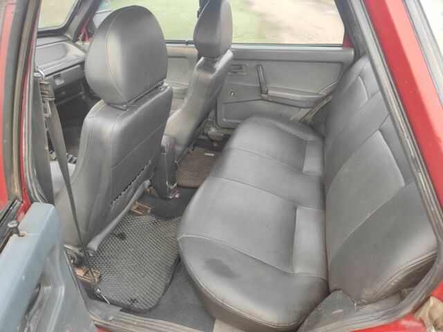 Красный ВАЗ 2109, объемом двигателя 1.5 л и пробегом 2 тыс. км за 1200 $, фото 3 на Automoto.ua