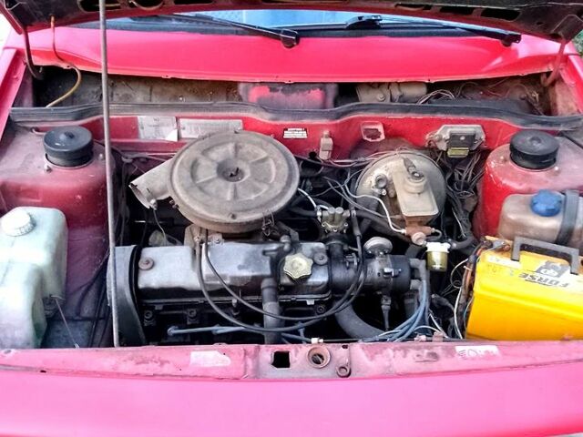 ВАЗ 2109 1989 в Днепре (Днепропетровске) на Automoto.ua Красный ВАЗ 2109, объемом двигателя 1.3 л и пробегом 148 тыс. км за 800 $, фото 1 на Automoto.ua