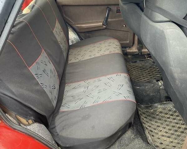 Красный ВАЗ 2109, объемом двигателя 1.5 л и пробегом 89 тыс. км за 900 $, фото 5 на Automoto.ua