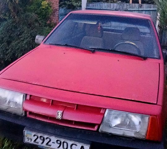Красный ВАЗ 2109, объемом двигателя 1.3 л и пробегом 250 тыс. км за 1200 $, фото 5 на Automoto.ua