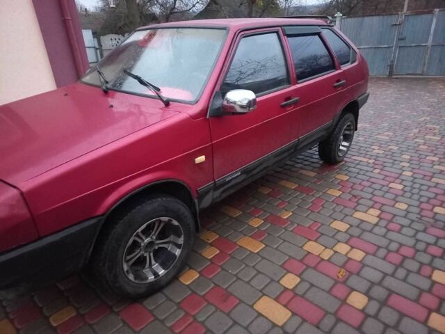 Красный ВАЗ 2109, объемом двигателя 1.3 л и пробегом 240 тыс. км за 950 $, фото 1 на Automoto.ua