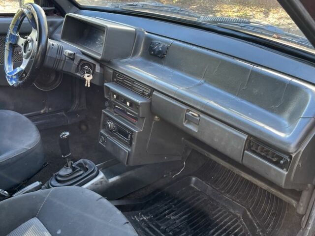 ВАЗ 2109 1989 в Кривом Роге на Automoto.ua Красный ВАЗ 2109, объемом двигателя 1.3 л и пробегом 15 тыс. км за 434 $, фото 7 на Automoto.ua