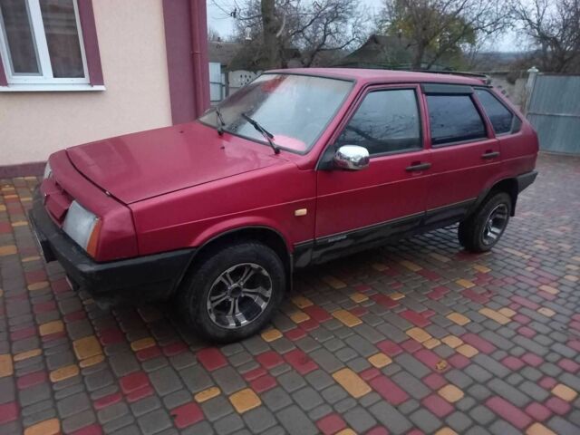 Красный ВАЗ 2109, объемом двигателя 1.3 л и пробегом 240 тыс. км за 950 $, фото 3 на Automoto.ua