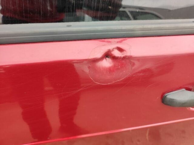 Красный ВАЗ 2109, объемом двигателя 1.5 л и пробегом 300 тыс. км за 1300 $, фото 6 на Automoto.ua