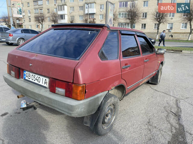 Красный ВАЗ 2109, объемом двигателя 1.29 л и пробегом 195 тыс. км за 550 $, фото 2 на Automoto.ua