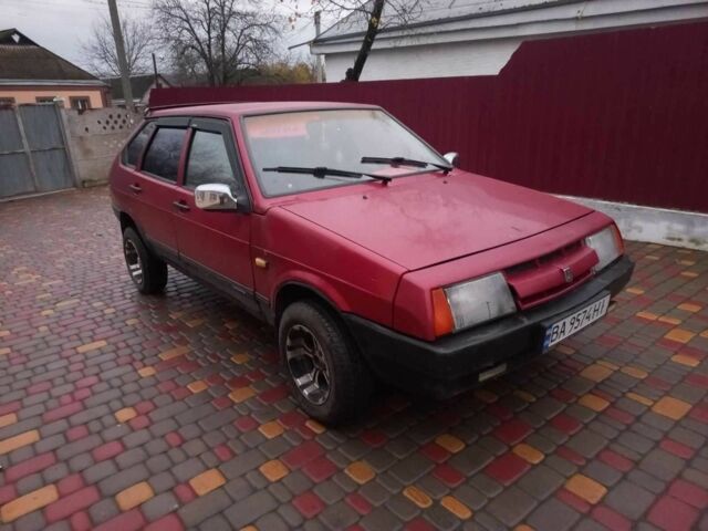 Красный ВАЗ 2109, объемом двигателя 1.3 л и пробегом 240 тыс. км за 950 $, фото 2 на Automoto.ua