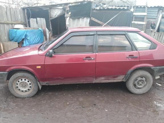 Красный ВАЗ 2109, объемом двигателя 1.3 л и пробегом 250 тыс. км за 800 $, фото 3 на Automoto.ua