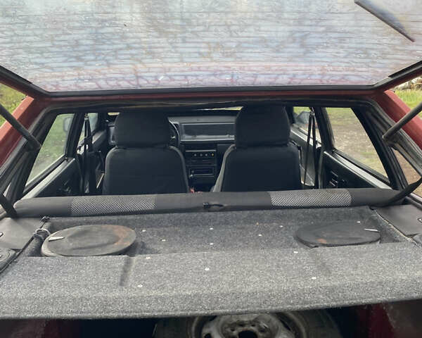 Красный ВАЗ 2109, объемом двигателя 1.6 л и пробегом 150 тыс. км за 600 $, фото 6 на Automoto.ua