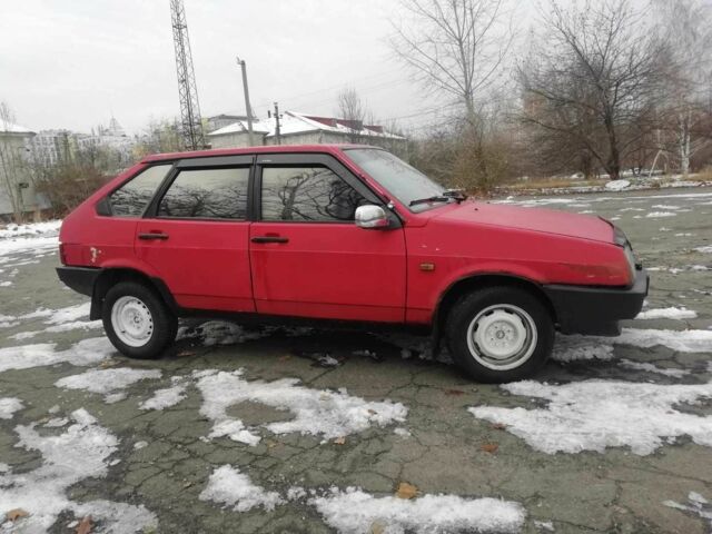 Красный ВАЗ 2109, объемом двигателя 1.3 л и пробегом 100 тыс. км за 750 $, фото 2 на Automoto.ua