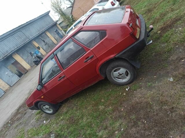 Красный ВАЗ 2109, объемом двигателя 1.5 л и пробегом 1000 тыс. км за 500 $, фото 1 на Automoto.ua