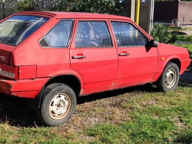Красный ВАЗ 2109, объемом двигателя 1.5 л и пробегом 300 тыс. км за 500 $, фото 5 на Automoto.ua
