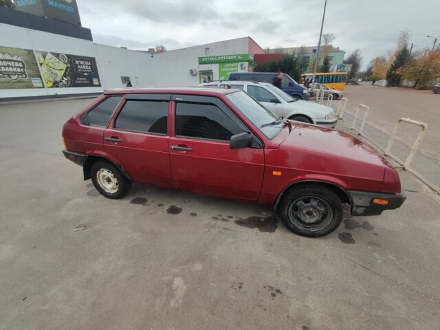 Красный ВАЗ 2109, объемом двигателя 1.5 л и пробегом 300 тыс. км за 1300 $, фото 3 на Automoto.ua