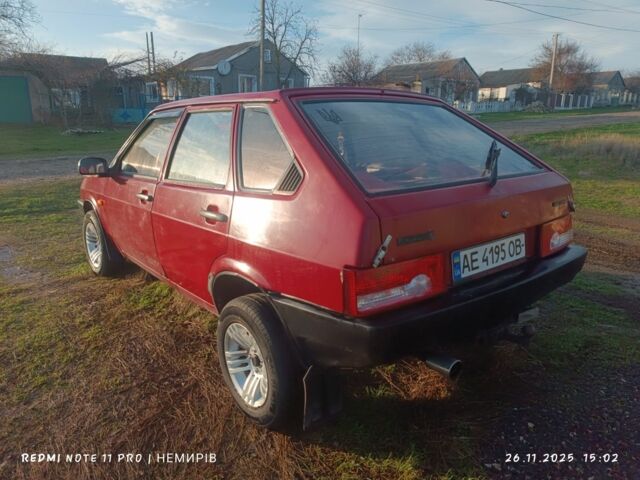 Красный ВАЗ 2109, объемом двигателя 1.5 л и пробегом 190 тыс. км за 827 $, фото 2 на Automoto.ua