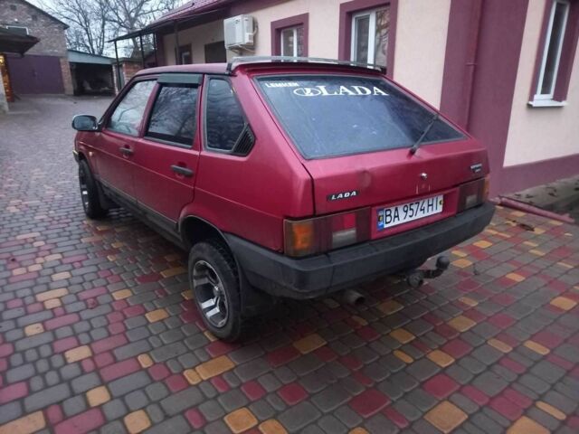 Красный ВАЗ 2109, объемом двигателя 1.3 л и пробегом 240 тыс. км за 950 $, фото 4 на Automoto.ua