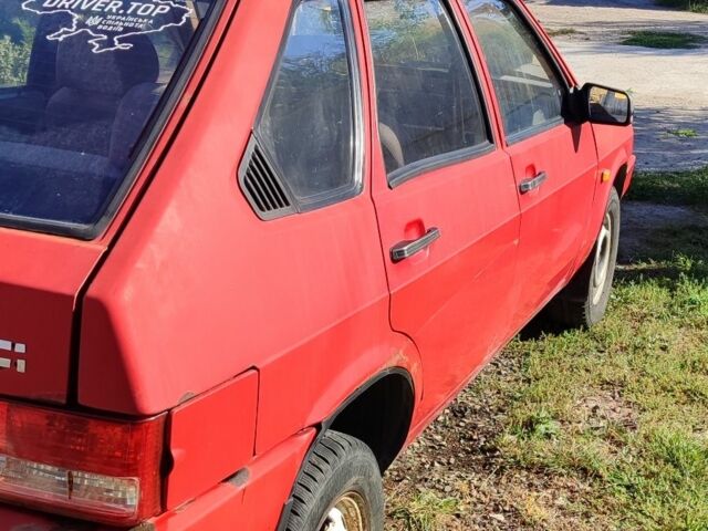 Красный ВАЗ 2109, объемом двигателя 1.5 л и пробегом 300 тыс. км за 500 $, фото 4 на Automoto.ua