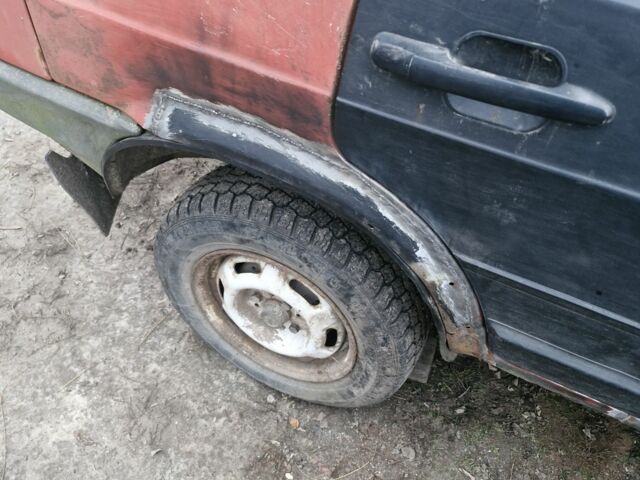 Красный ВАЗ 2109, объемом двигателя 1.3 л и пробегом 50 тыс. км за 473 $, фото 1 на Automoto.ua