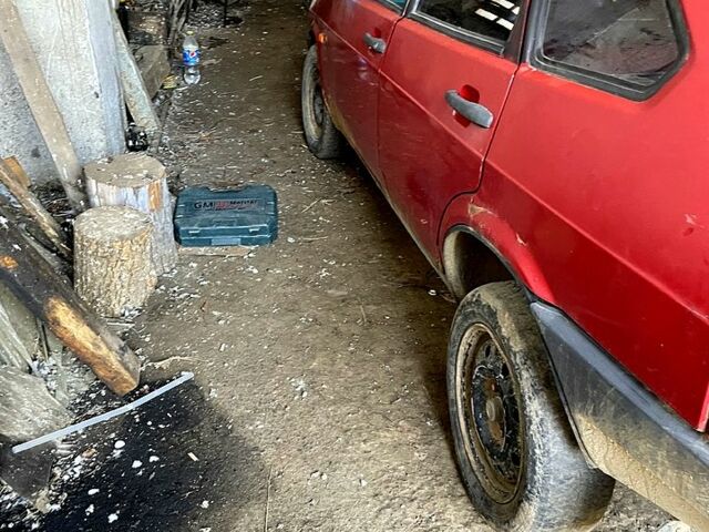 Червоний ВАЗ 2109, об'ємом двигуна 1.3 л та пробігом 205 тис. км за 350 $, фото 4 на Automoto.ua