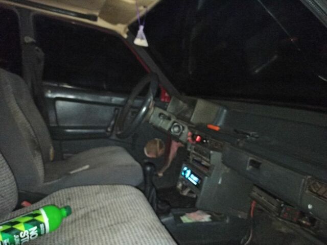 ВАЗ 2109 1990 в Софиевке на Automoto.ua Красный ВАЗ 2109, объемом двигателя 5 л и пробегом 80 тыс. км за 800 $, фото 2 на Automoto.ua