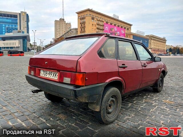 Красный ВАЗ 2109, объемом двигателя 1.5 л и пробегом 215 тыс. км за 1000 $, фото 3 на Automoto.ua