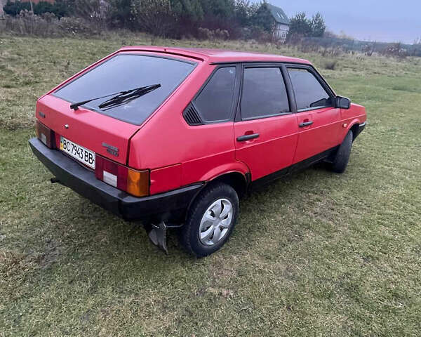 Красный ВАЗ 2109, объемом двигателя 1.3 л и пробегом 300 тыс. км за 1000 $, фото 6 на Automoto.ua