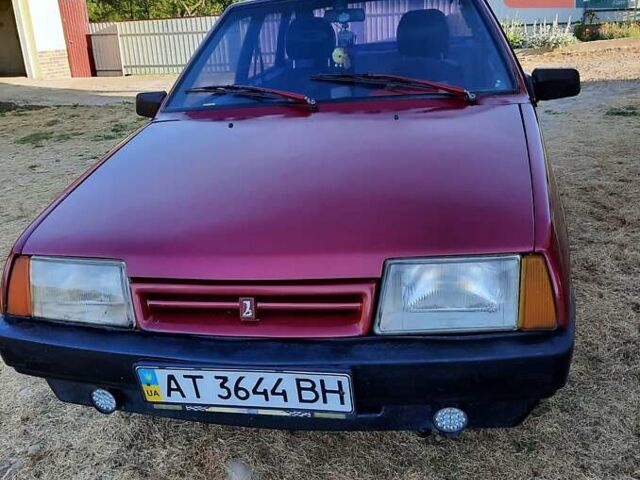 Красный ВАЗ 2109, объемом двигателя 1.3 л и пробегом 999 тыс. км за 1000 $, фото 8 на Automoto.ua