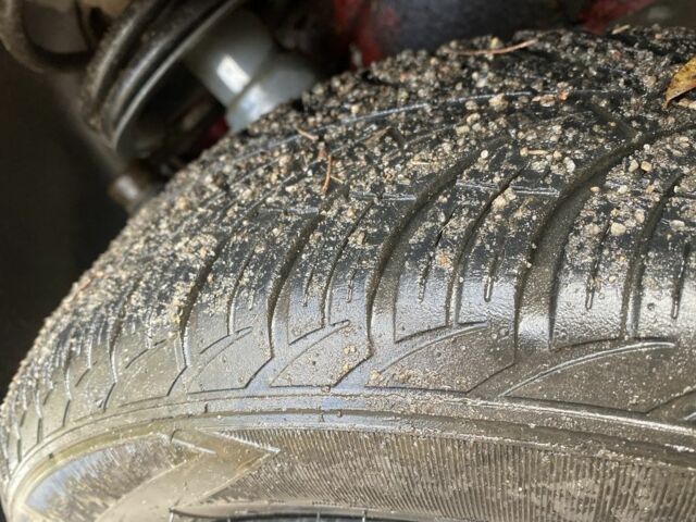 Красный ВАЗ 2109, объемом двигателя 1.5 л и пробегом 106 тыс. км за 858 $, фото 4 на Automoto.ua